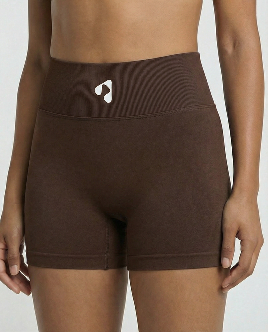 Brun High-Waisted Scrunch Shorts – Boost Sportswear